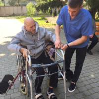 Приватний будинок для людей похилого віку та інвалідів у Львові
